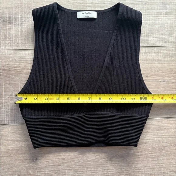 Aritzia Babaton Black v-neck Ribbed Knit Crop Top - Picture 6 of 6